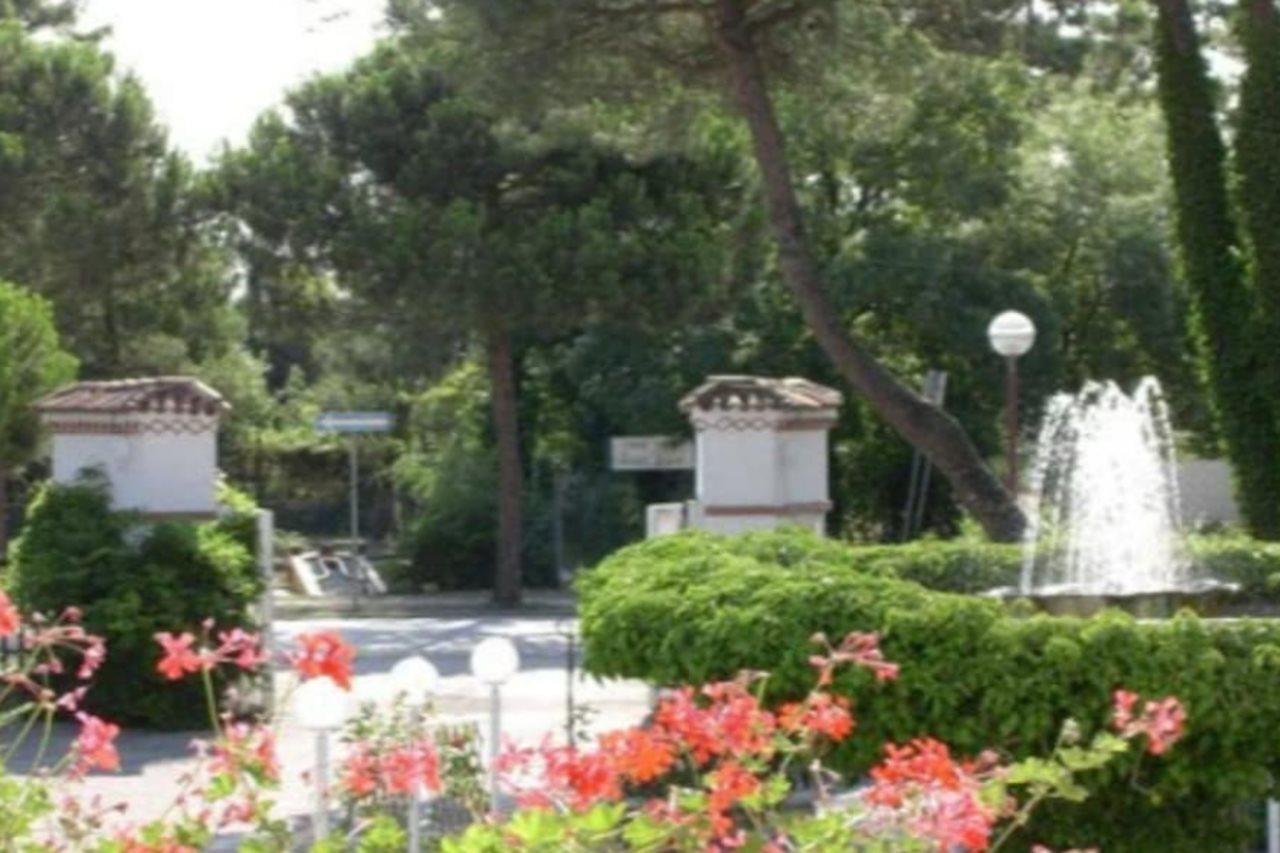 Park Hotel Ravenna Marina di Ravenna Exteriör bild